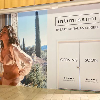 Barricade Wall for storefront. Vinyl wrap application. Intimissimi Italian Lingerine